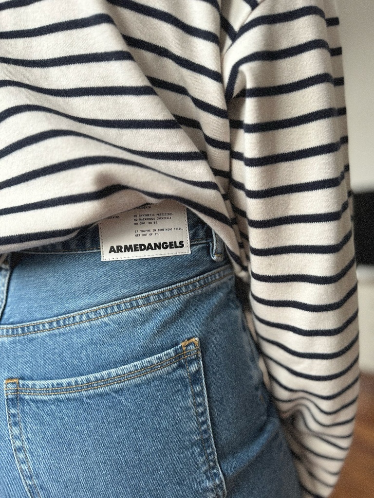marinière-polo-sweat-esmé-studios-vetements-elle-fashion-minimalisme-intemporel-jean-jeans-4.JPG
