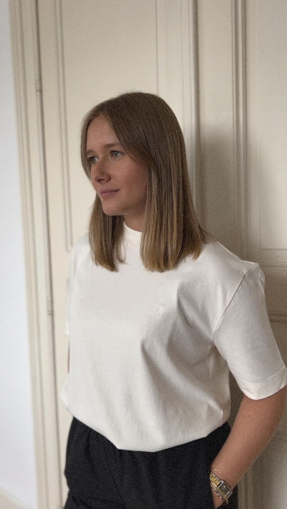 tshirt-blanc-agape-basique-dressing-minimaliste-armedangels.jpg