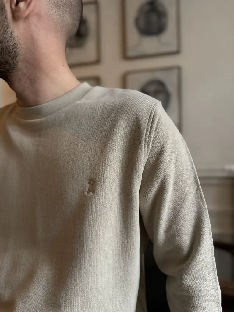 beige-sweat-tshirt-tshirthomme-sweathomme-armedangels-modehomme-modedurable4.webp
