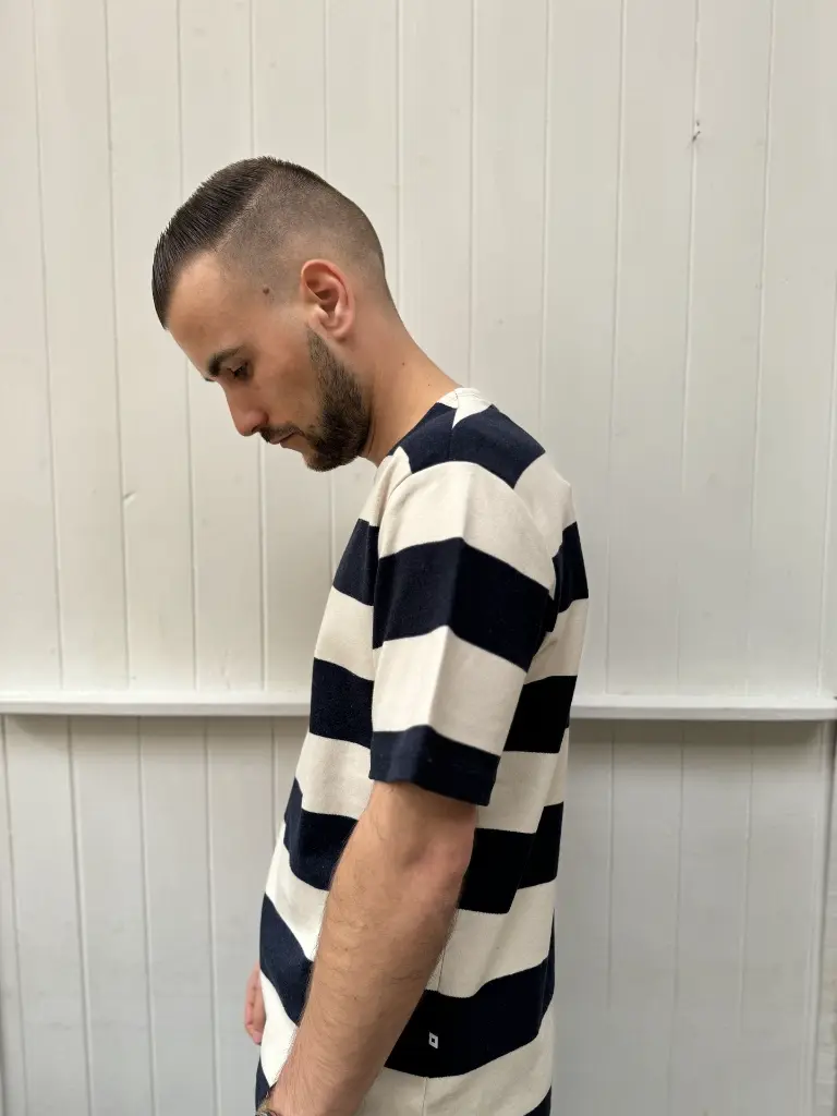 tshirt-tshirtmarin-mariniere-marin-bleu-blue-blanc-white-tshirthomme-minimumfashion3.webp