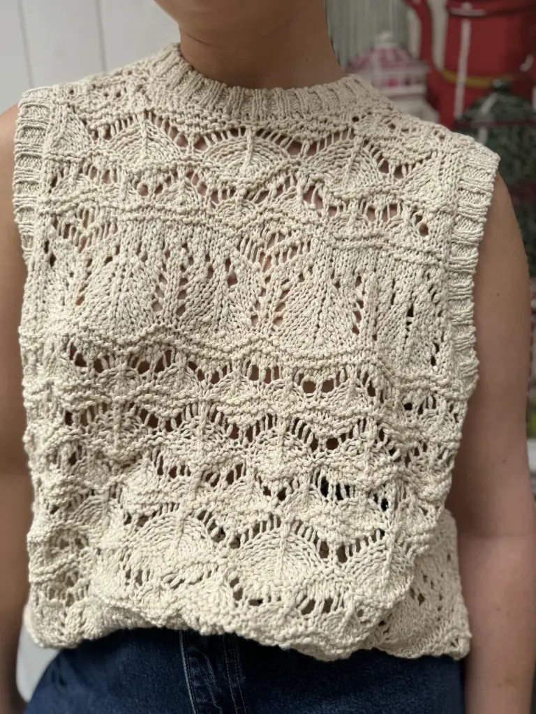 top-crochet-beige-perfectoutfit-minimumfashion-summeroutfit4.webp