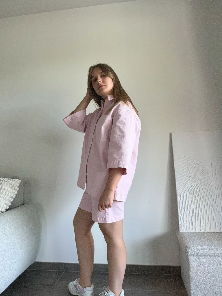 ensemble-chemise-short-summer-summeroutfit-modedurable-rose-pinkoutfit-6.webp