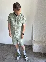 ensemble-vert-chemise-polo-green-fashionformen-outfitformen-vetements-homme-pourlui-minimumfashion-modedurable-5.webp