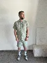 ensemble-vert-chemise-polo-green-fashionformen-outfitformen-vetements-homme-pourlui-minimumfashion-modedurable-12.webp